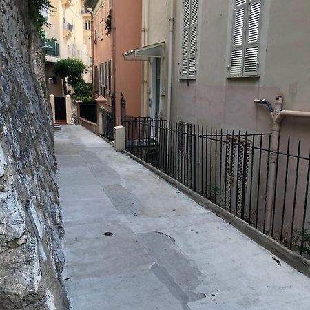 Plein coeur de Monaco, à 300 mètres à pied du port de Monaco, 4 pièces, escaliers vue mer. Monte Carlo Exterior foto